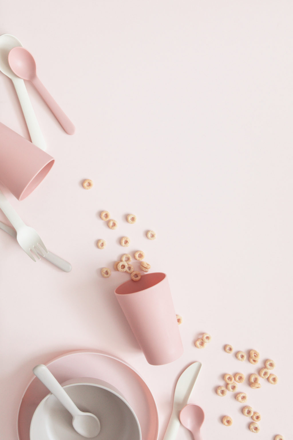 Help! My Baby Won’t Stop Throwing Food On The Floor